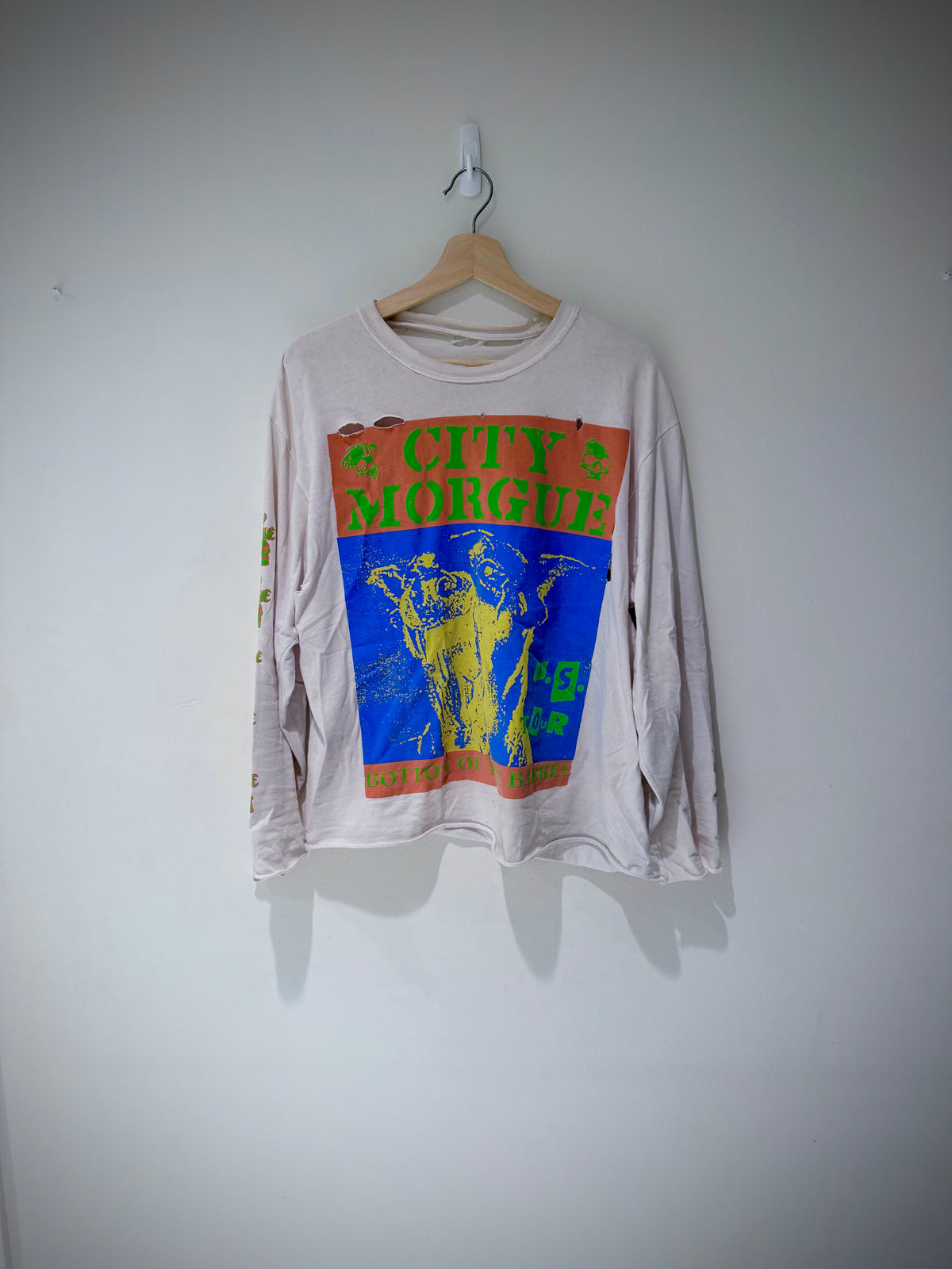 Distressed City Morgue US Tour long sleeve, front view
